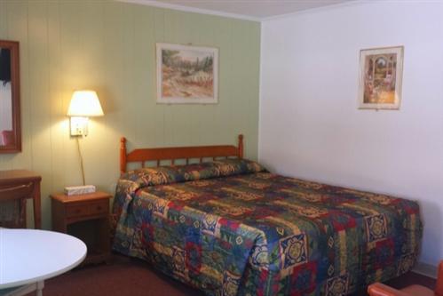 Tar Heel Hotel